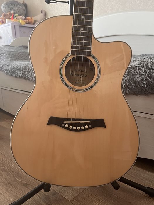 НОВАЯ гитара акустика
