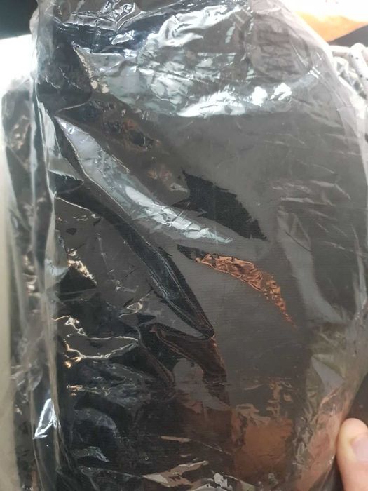 Колежанско яке, мъжки дънки (ИТ)