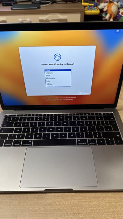 Macbook pro 13 16GB/256GB ; 2017 Model A1708