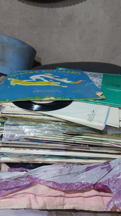 Продаю диски виниловые