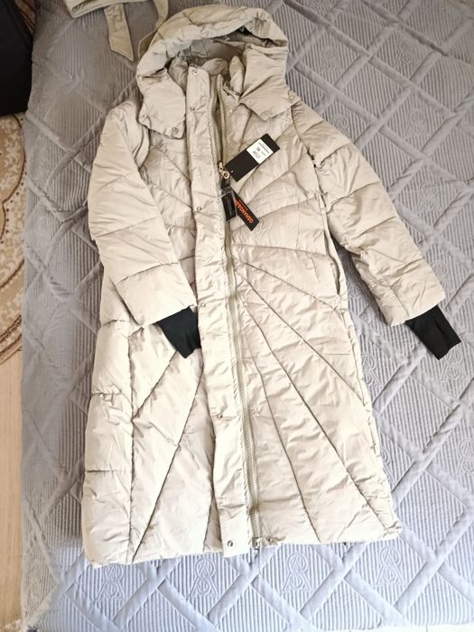 Пуховик новый 5000тг