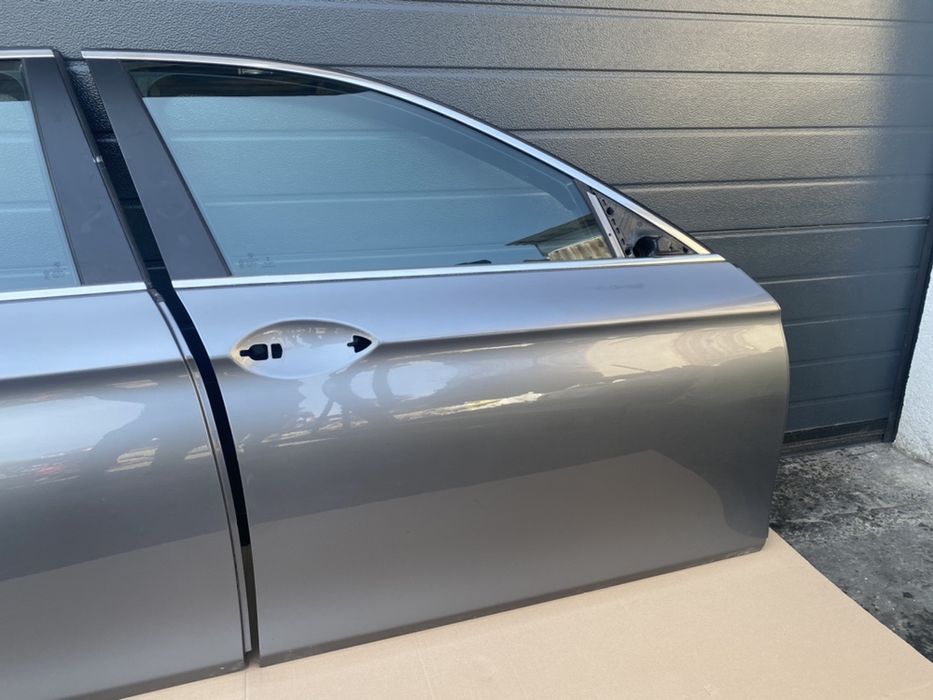 Portiera / Usa dreapta fata , spate BMW Seria 5 F10 / F11 : A52