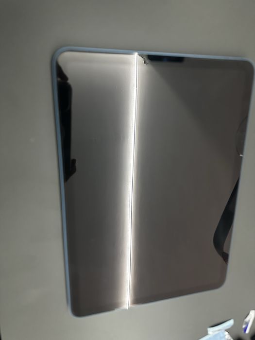 iPad Air 5 (M1) | 64GB | WiFi | Blue | + Husă CADOU