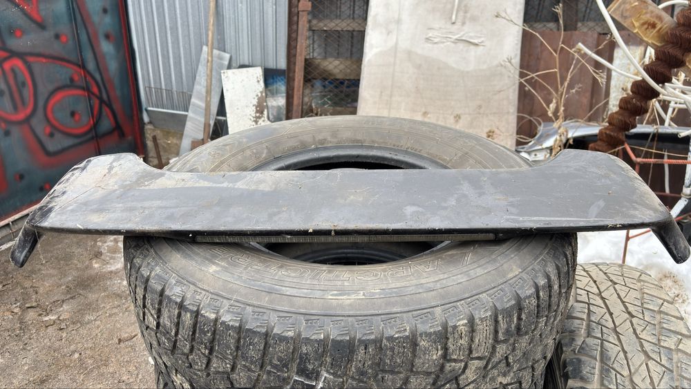 Продам сполера на авто