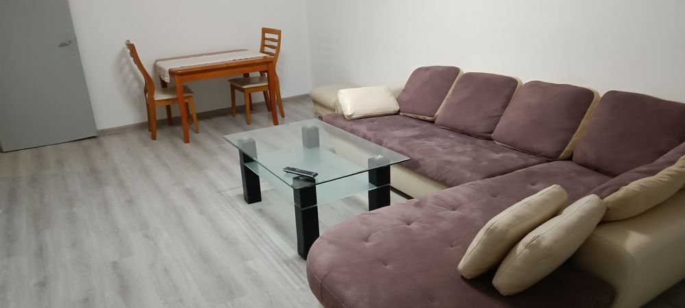 Продава двустаен апартамент Перник кв.Изток