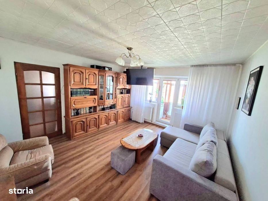 Apartament semidecomandat,Craiovița Nouă,centrală proprie,mobilat