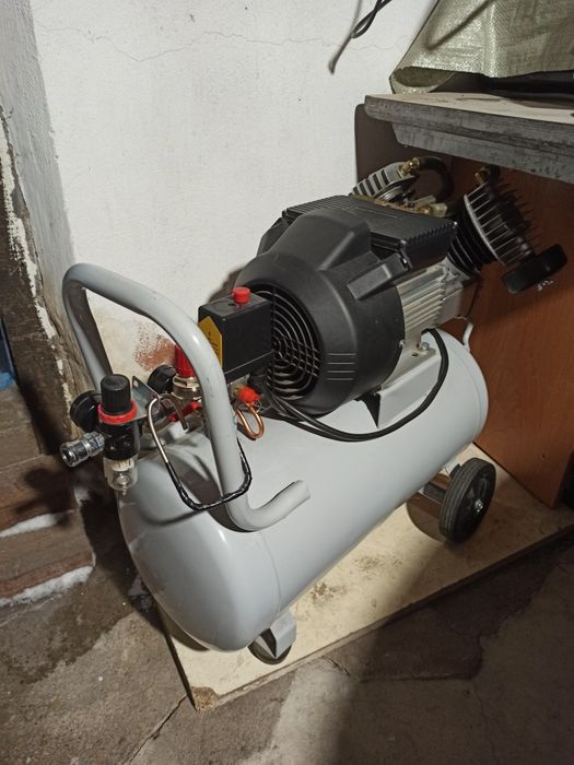 Продам компрессор в идеальном состоянии