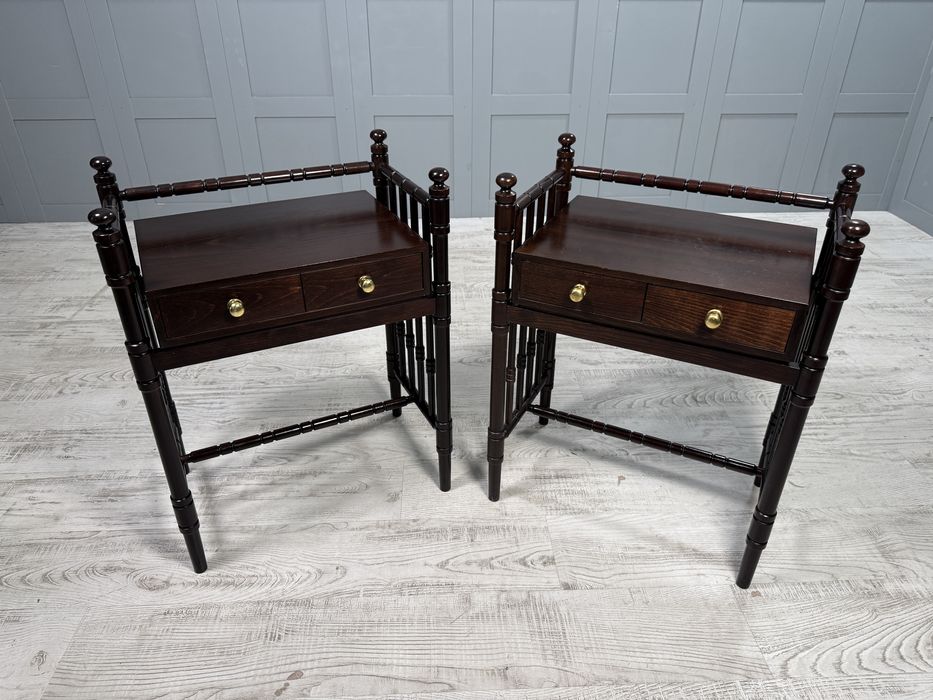 Нощни шкафчета в колониален стил Р294