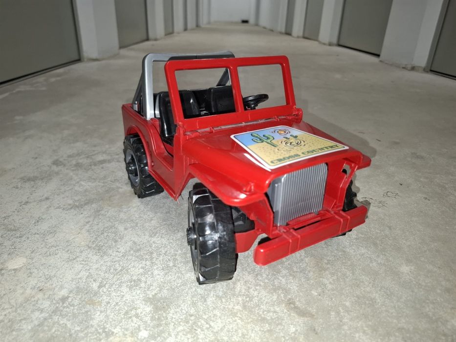 Jucarii bruder jeep