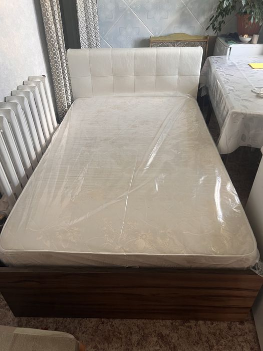 Продается кровать