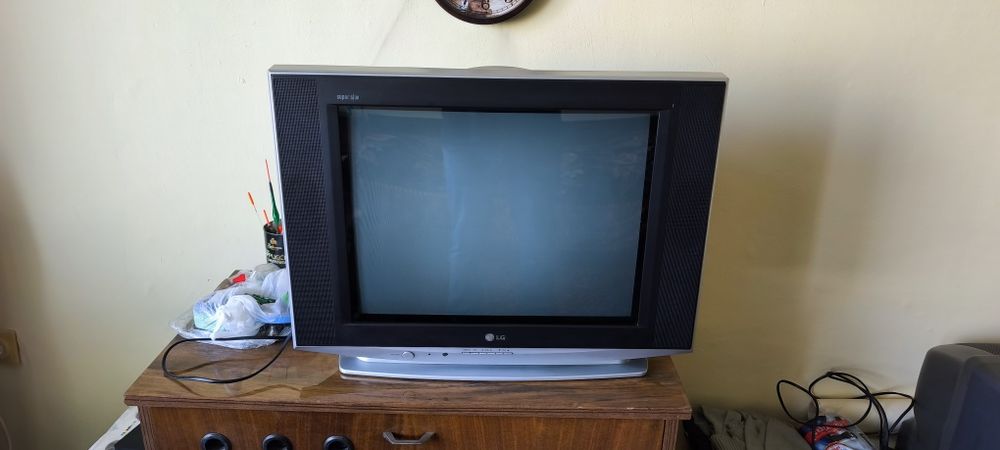 Телевизор LG 21 инча