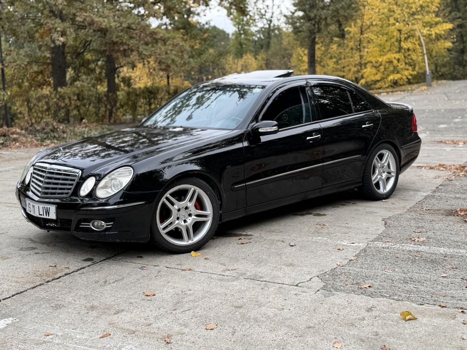 Mercedes-Benz W211 Avantgarde