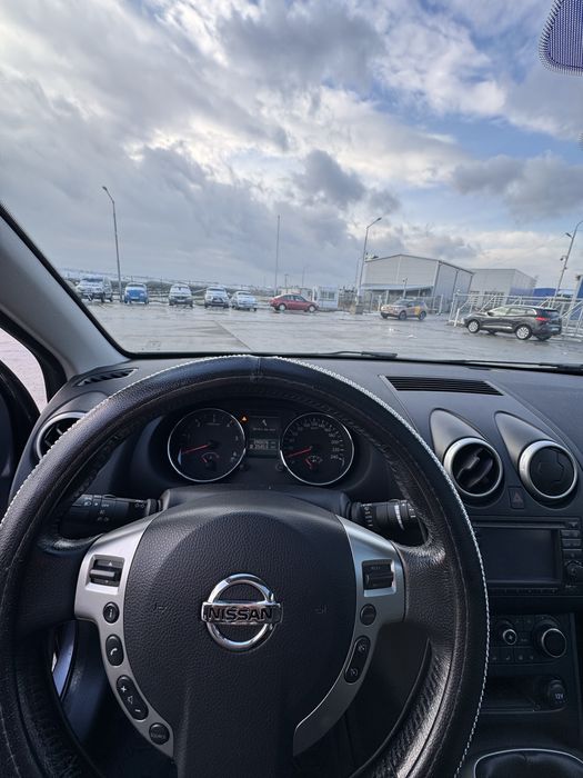 Vând Nissan Qashqai