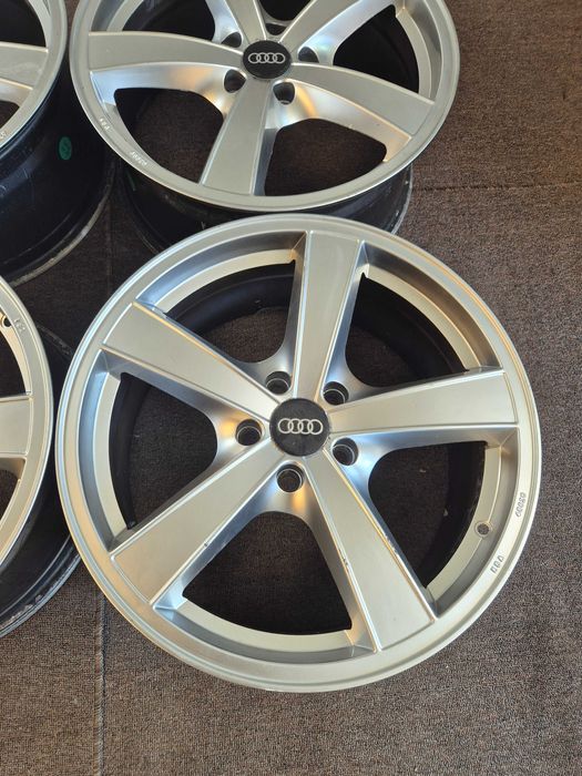 4 Jante Aliaj 5x112 18'' 8J ET 40 - VW Golf Passat Sharan Tiguan Touareg / AUDI A3 A4 A5 A6 A7 Q3 Q5 !