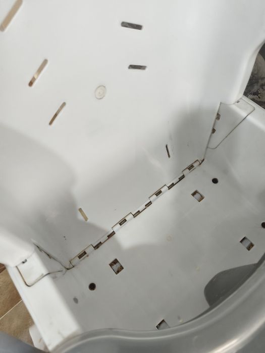 Продам стол для кормления