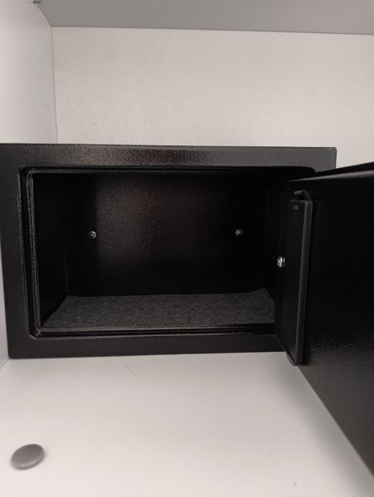 сейфы для шкафов