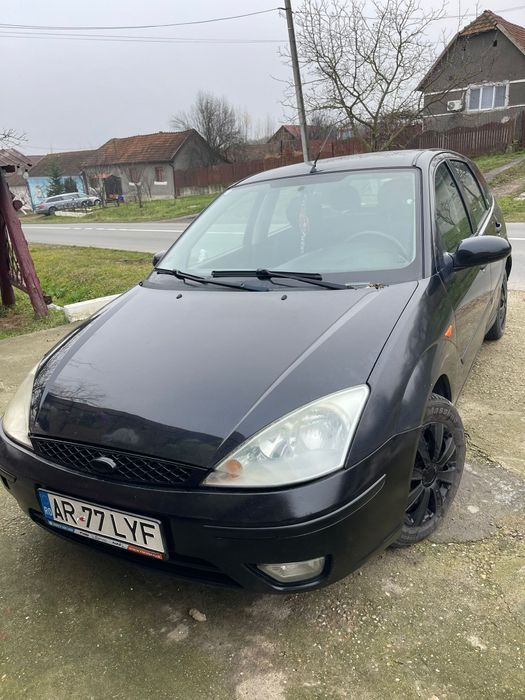Vând Ford focus 1.8