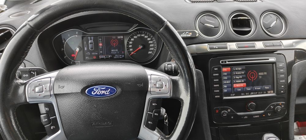 Ford Galaxy Titanium