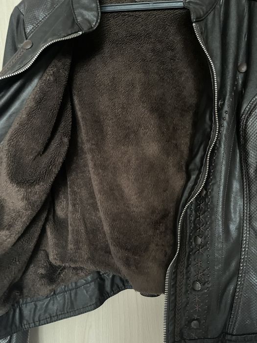 Кожанная красивая куртка