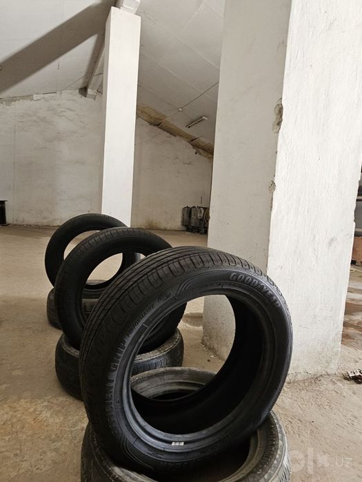 Goodyear EfficientGrip Performance 215/55 R17 shinasi (balon