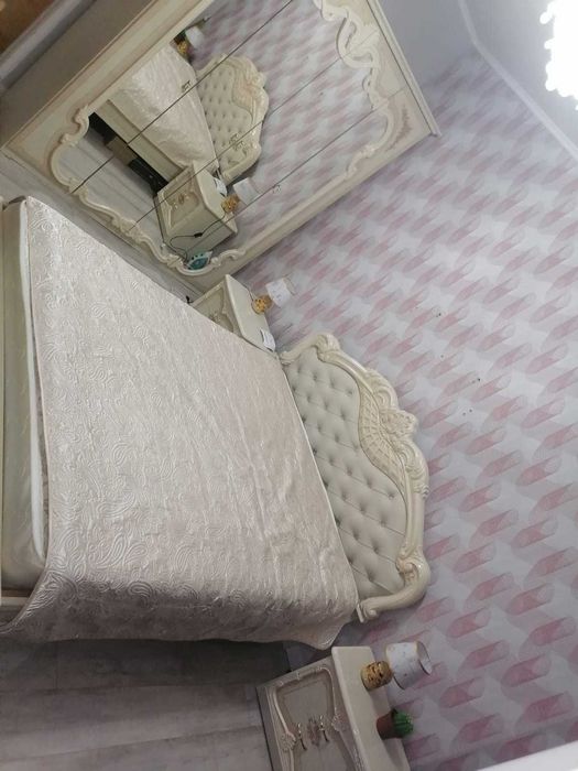 Продажа спальной гарнитуры