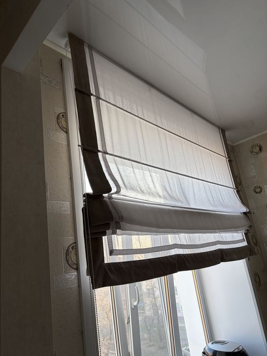 Продам римские шторы!