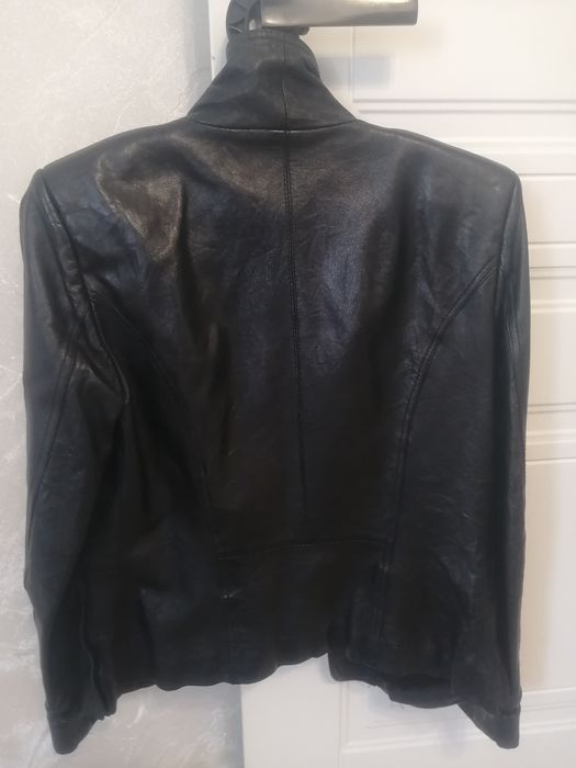 Продам кожаную куртку