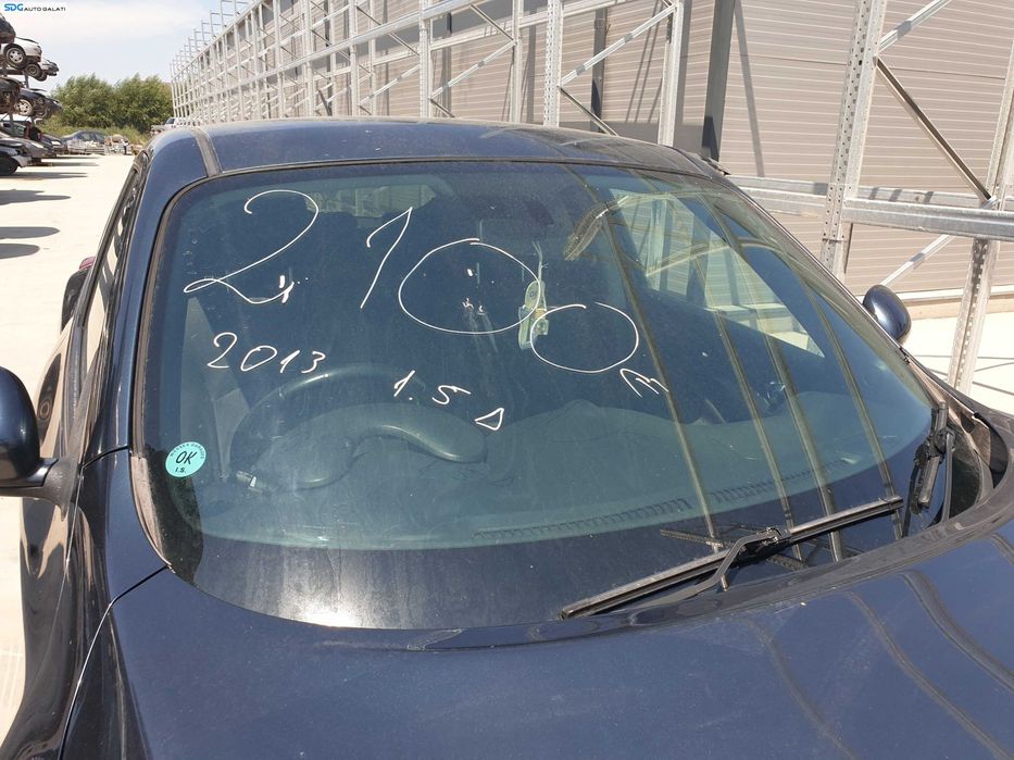 Parbriz Geam Sticla Model Fara Senzor Ploaie Lumini Nissan Juke F15 2010 - 2014 [K6331]