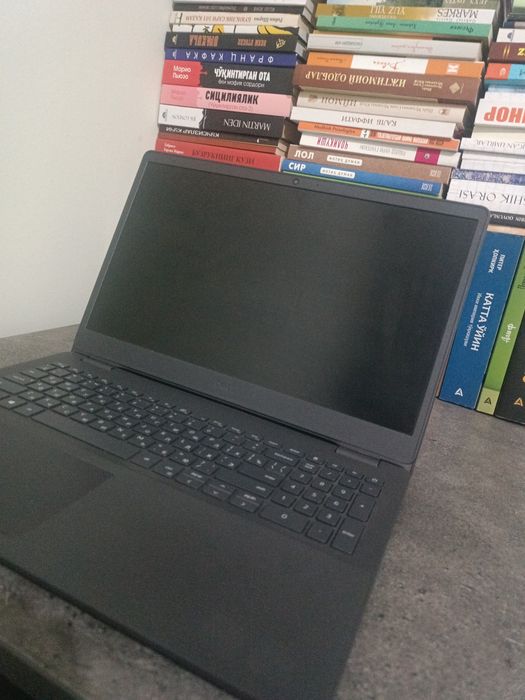 Dell Vostro 3500 Intel Core i5-1135G7 Ram 16GB SSD 256GB HDD 1TB