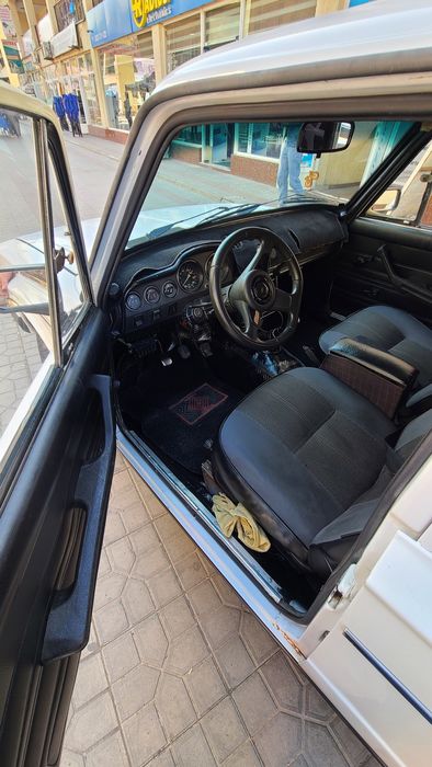 Vaz 2106 sotiladi