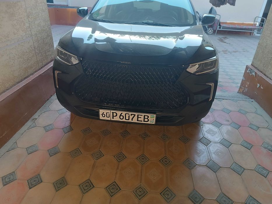 Chevrolet Tracker 2 qora