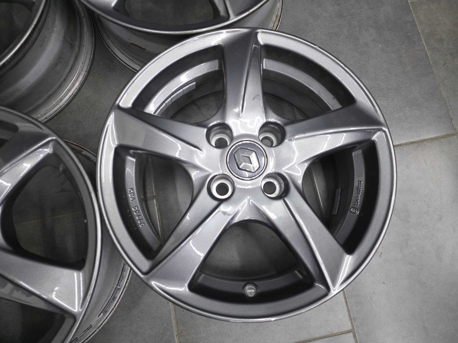 Джанти 15 - Renault -