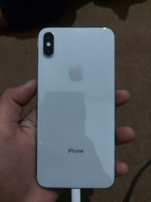 Iphone xs max bn a 90 sotiladi srochna