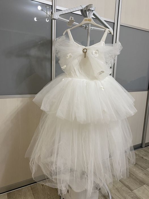 Продам платье на девочку