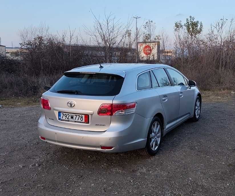 Тойота Авенсис/ Toyota Avensis 2010