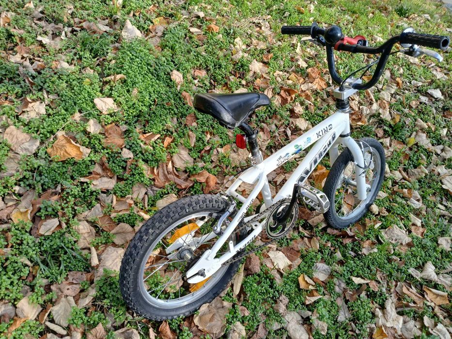 Продавам детски велосипед BMX 16", King Jump Avigo, 16 цола