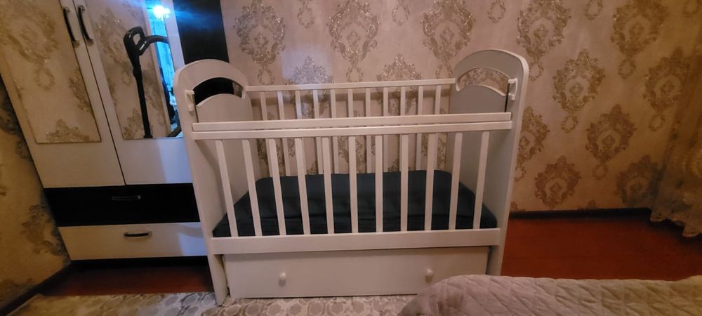 Продам детскую манеж