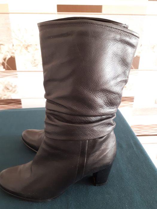 Продам сапоги кожаные