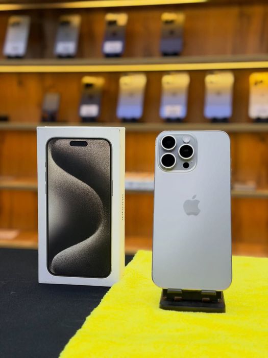 iPhone 15 Pro Max Natural