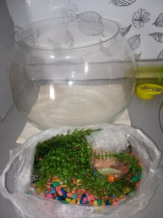 Продам Аквариум 15лт.