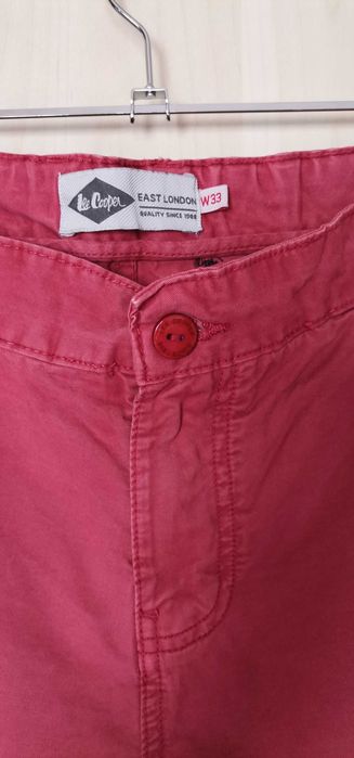 Lee Cooper Pantaloni ccurți bărbați bumbac burgundy regular fit marimea 33