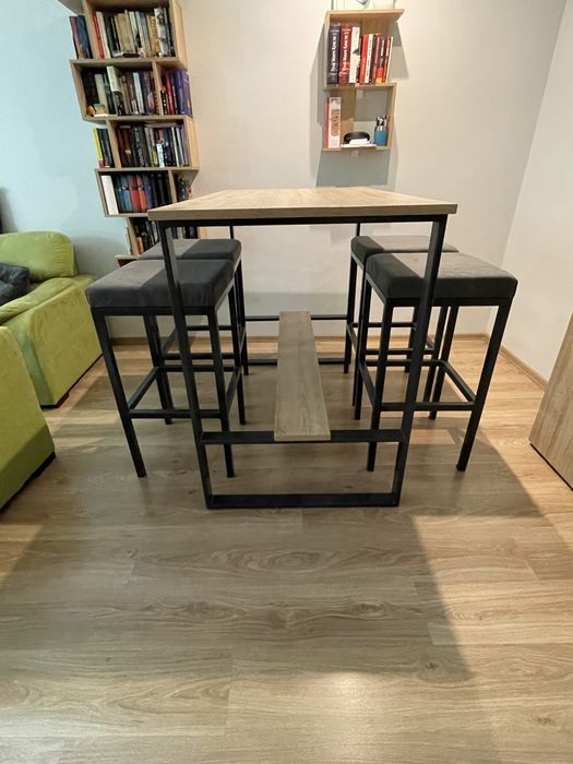 Бар маса и столове