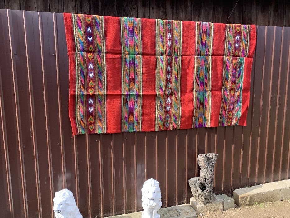 Vând cuverturi tesute