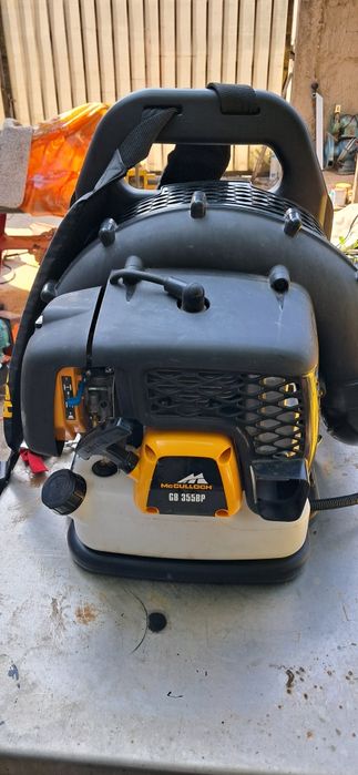 Suflanta de spate moculloch gb 355bp