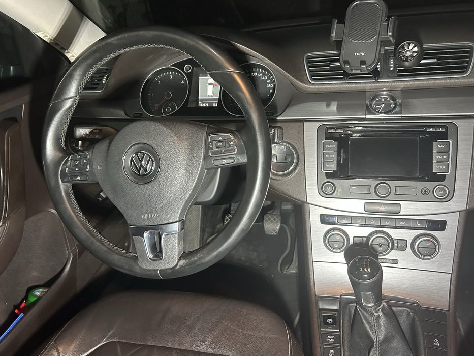 Volkswagen  Passat B7 [ LUX ] NEGOCIABIL