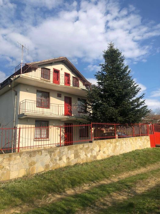 Продава се Къща в с. Драката, Област Благоевград - 190 кв.м за 237 €/кв.м - Снимка #1