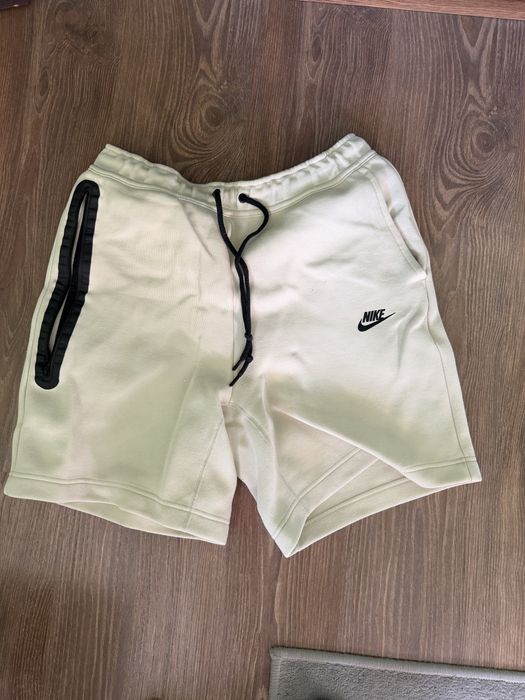 Nike tech fleece,air max,essentials ,LUDA