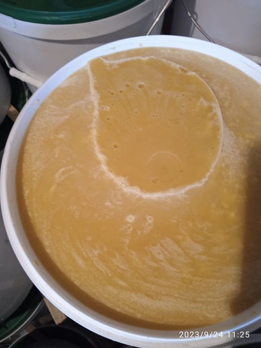 Мёд натуральный с пасеки.