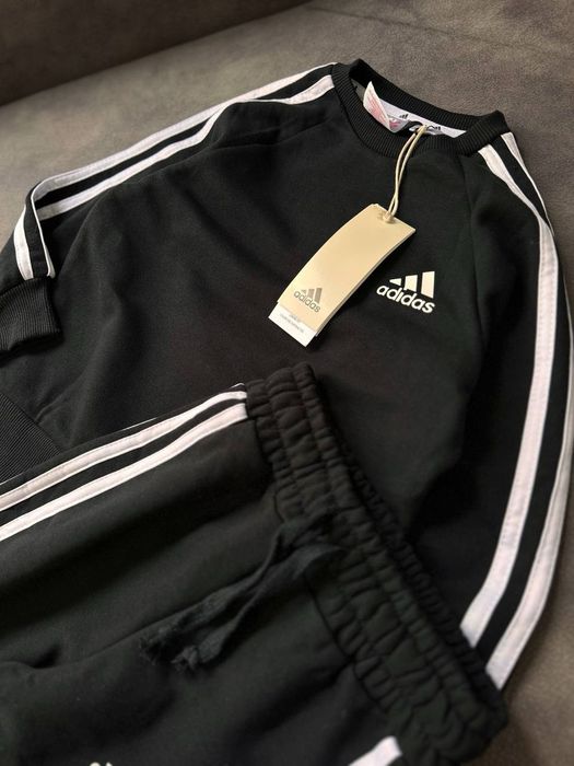 Yangi  adidas spartivka