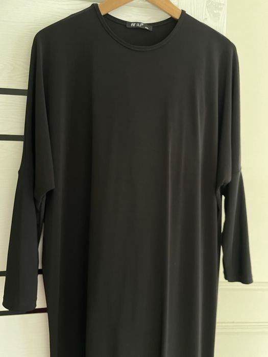 Базовое черное платье масло трикотаж
